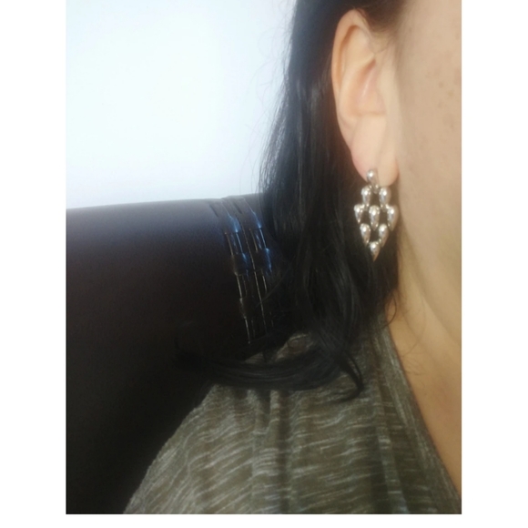 🇨🇦 Vintage Monet cascade chandelier earrings - Picture 7 of 14